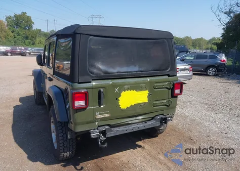 2021 Jeep Wrangler Unlimited Freedom 4X4 z USA, uszkodzony, nr VIN 1C4HJXDN7MW720493